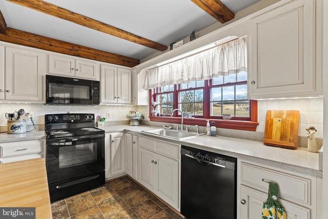 11625 WALNUT POINT RD, Hagerstown, MD 21740