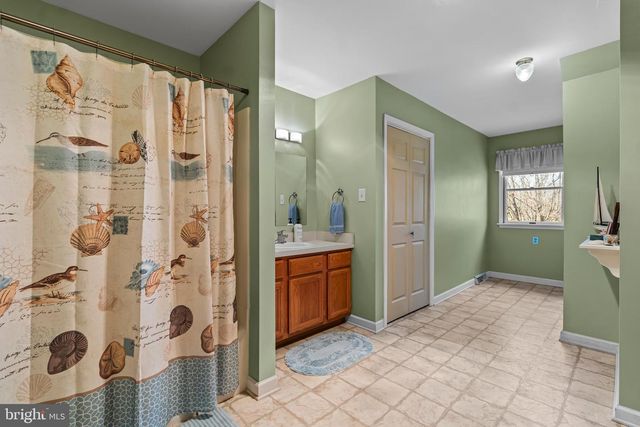 11625 WALNUT POINT RD, Hagerstown, MD 21740