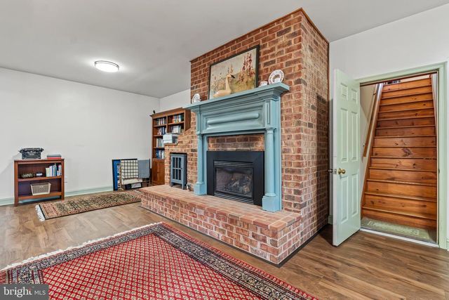 11625 WALNUT POINT RD, Hagerstown, MD 21740