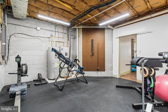 11625 WALNUT POINT RD, Hagerstown, MD 21740