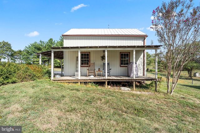 11625 WALNUT POINT RD, Hagerstown, MD 21740