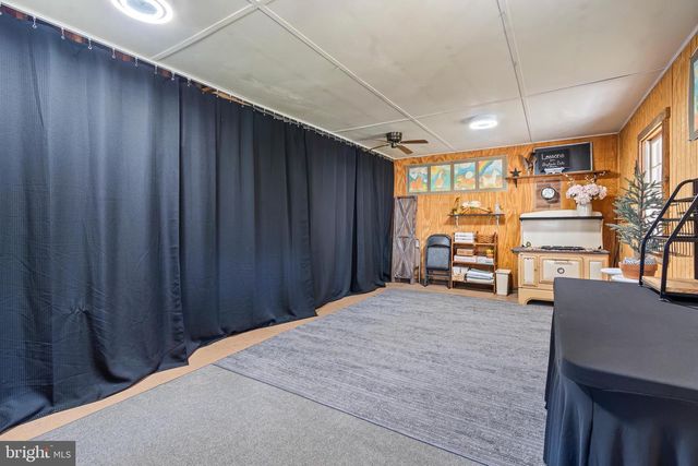 11625 WALNUT POINT RD, Hagerstown, MD 21740