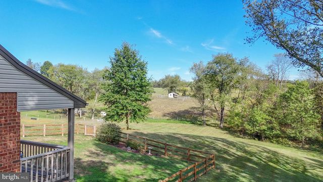 11625 WALNUT POINT RD, Hagerstown, MD 21740