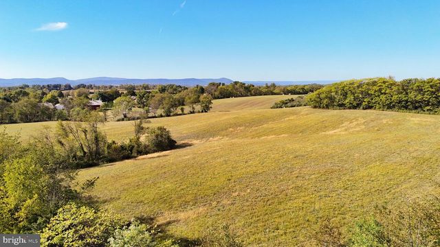 11625 WALNUT POINT RD, Hagerstown, MD 21740