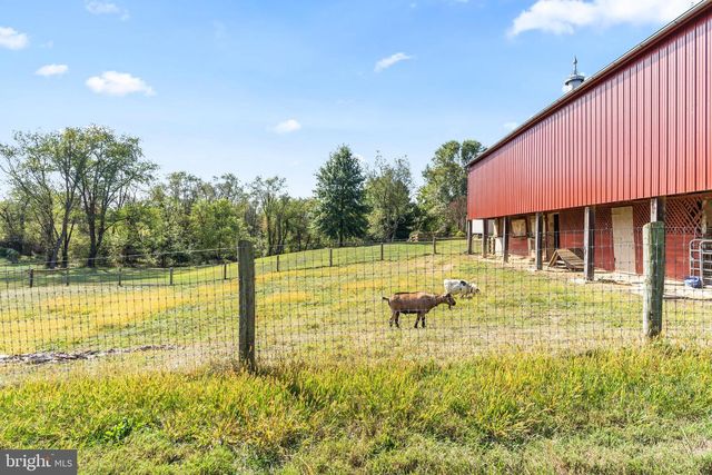 11625 WALNUT POINT RD, Hagerstown, MD 21740