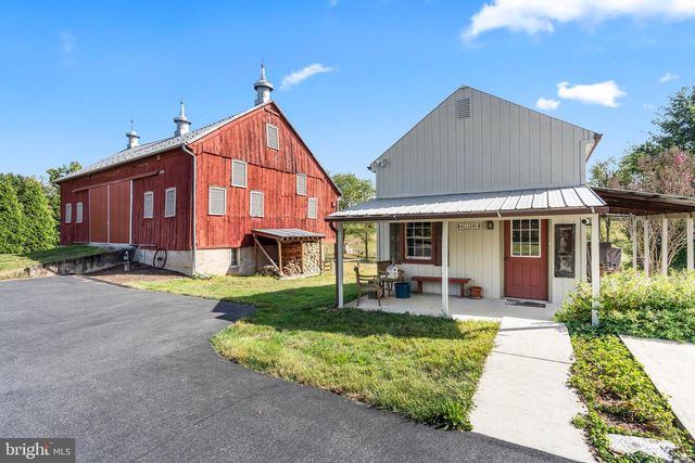 11625 WALNUT POINT RD, Hagerstown, MD 21740