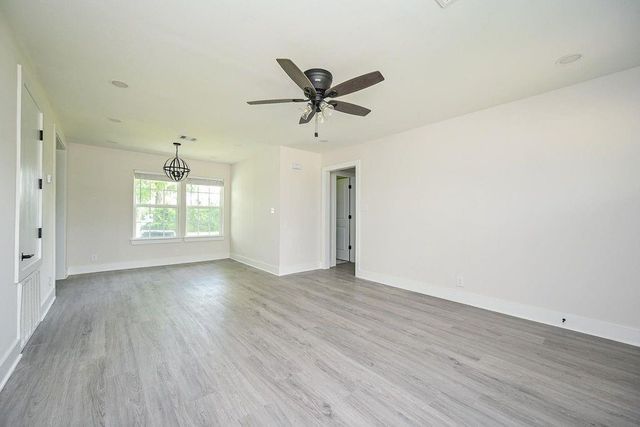 226 Hyta Street, Houston, TX 77018