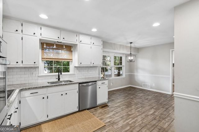 6855 Ramundo Drive, Atlanta, GA 30360