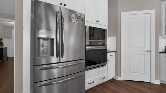 4664 Winding Oak Drive, Delaware, OH 43015