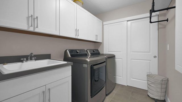 4664 Winding Oak Drive, Delaware, OH 43015