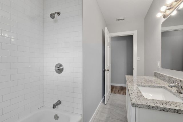 6301 Arnold DR A, Austin, TX 78723