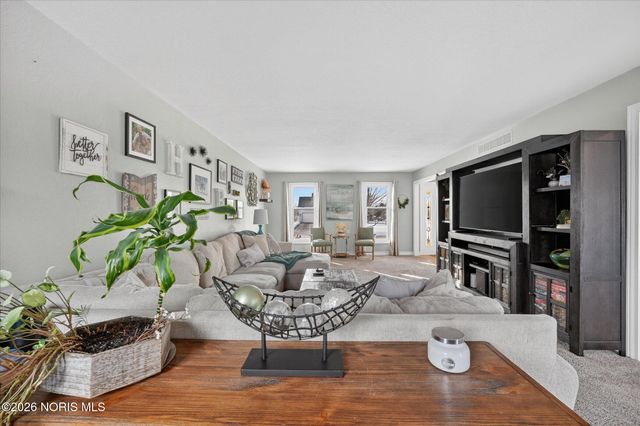 3385 Manley Road, Maumee, OH 43537