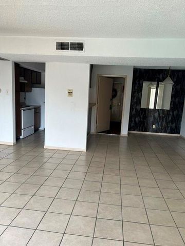 10110 Forum West Drive 422, Houston, TX 77036