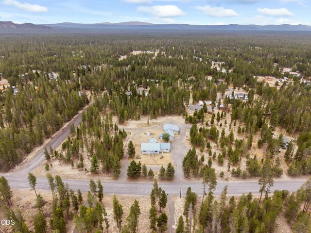 12342 Sun Forest Drive, La Pine, OR 97739