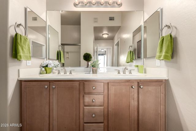 2989 N 44TH Street 3031, Phoenix, AZ 85018