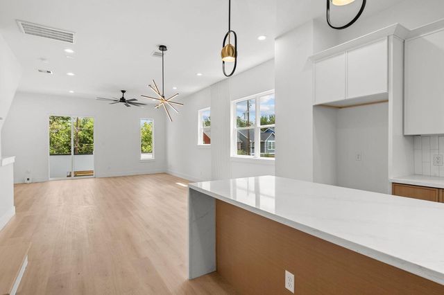 3348 Sauer Street, Houston, TX 77004