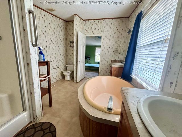 2055 Mud Run Road, Ripley, WV 25271