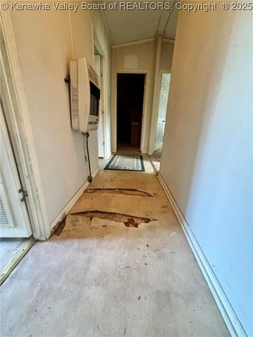 2055 Mud Run Road, Ripley, WV 25271