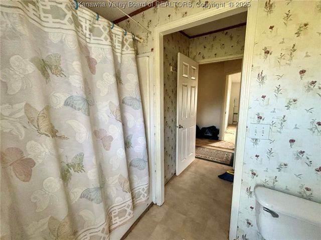 2055 Mud Run Road, Ripley, WV 25271