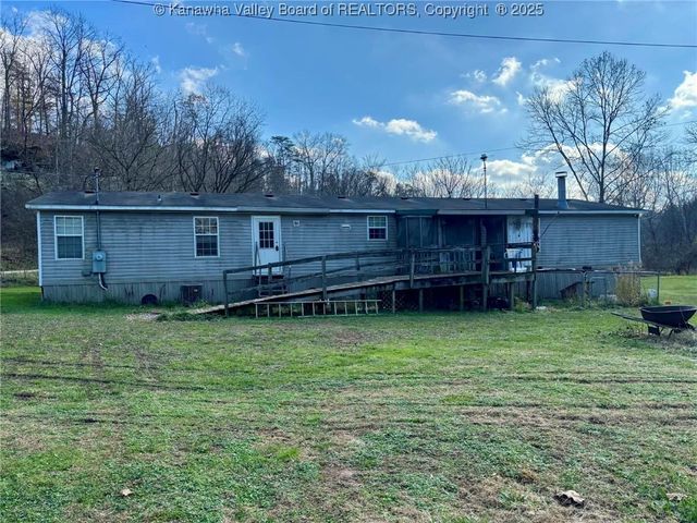 2055 Mud Run Road, Ripley, WV 25271