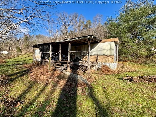 2055 Mud Run Road, Ripley, WV 25271