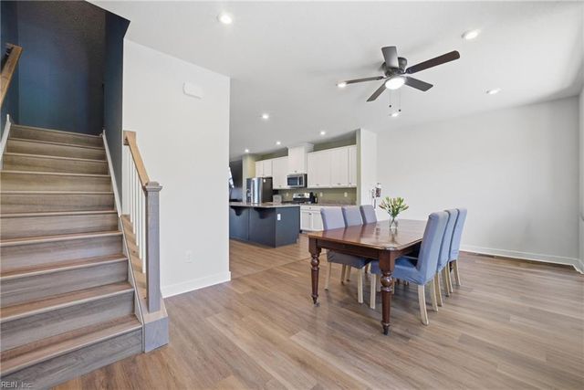 1719 Ark Royal Rd, Chesapeake, VA 23323