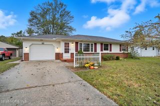 112 Tyler Drive, Walbridge, OH 43465