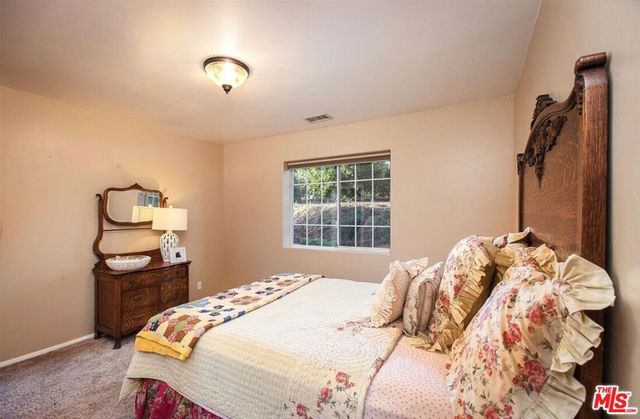 30135 Rolling Hills Drive, Valley Center, CA 92082