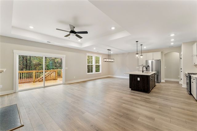 533 Sixteenth Circle, Walhalla, SC 29691