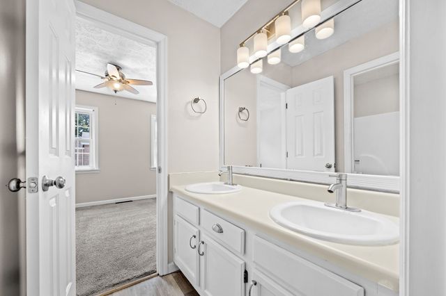 442 Claircrest Dr, Antioch, TN 37013
