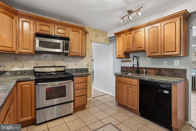 134 KINGS HWY, Mount Royal, NJ 08061