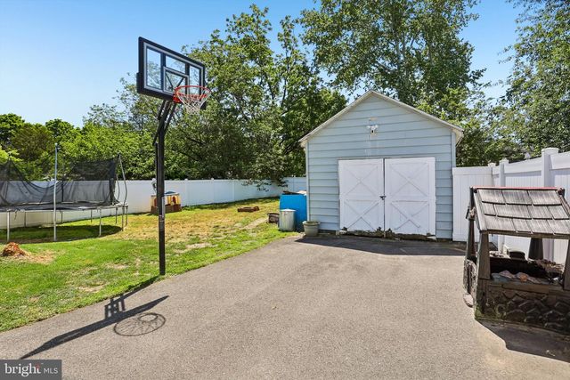 134 KINGS HWY, Mount Royal, NJ 08061