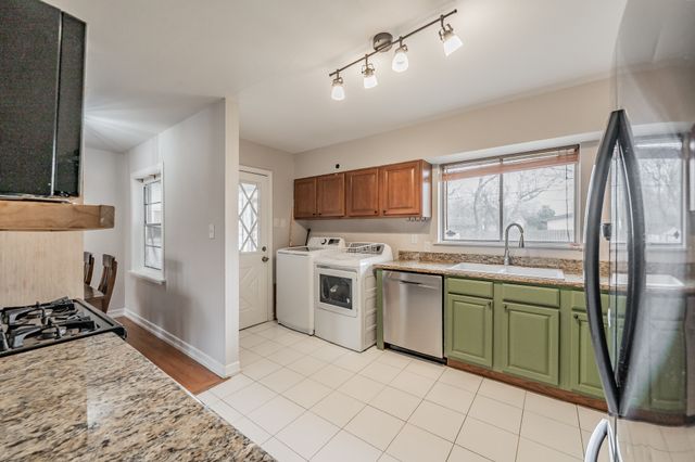 528 Buena Vista Drive, Hurst, TX 76053