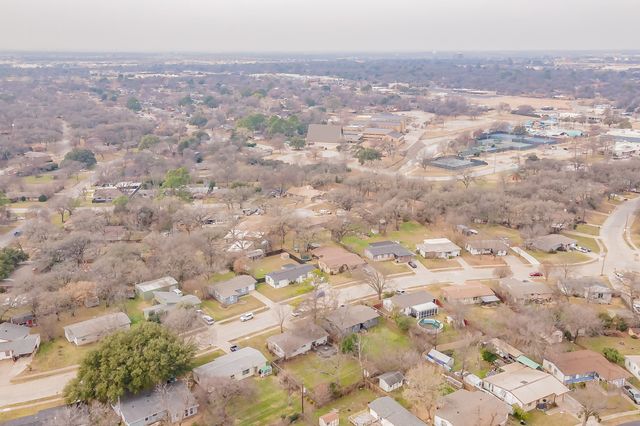 528 Buena Vista Drive, Hurst, TX 76053