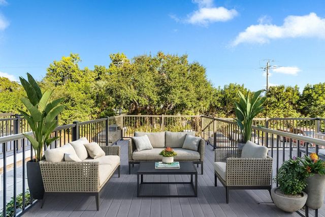 3365 RAMBLEWOOD DRIVE N 35C8, Sarasota, FL 34237