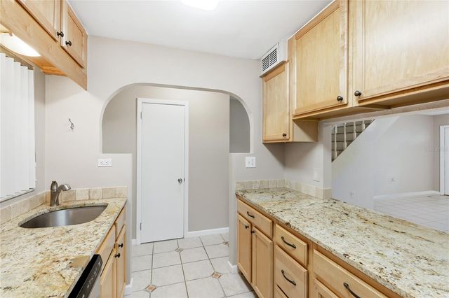 3365 RAMBLEWOOD DRIVE N 35C8, Sarasota, FL 34237