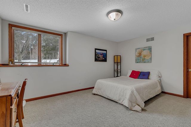 2009 25th Street S, Saint Cloud, MN 56301