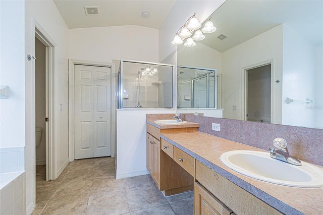 18024 ARBOR CREST DRIVE, Tampa, FL 33647