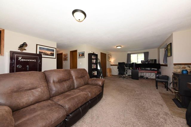4107 Scarborough DRIVE, Richfield, WI 53076