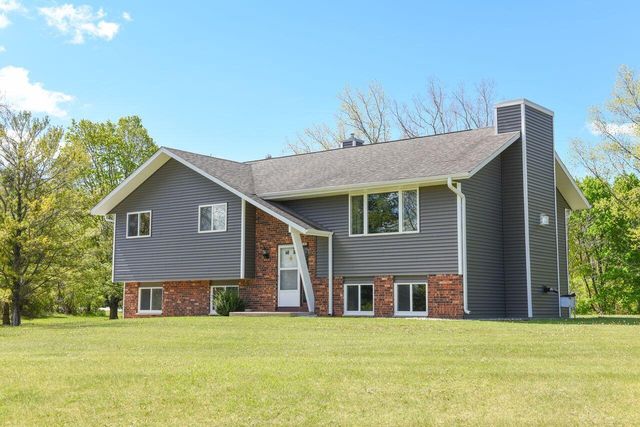 4107 Scarborough DRIVE, Richfield, WI 53076