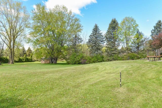 4107 Scarborough DRIVE, Richfield, WI 53076
