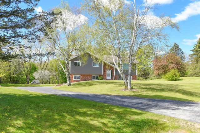 4107 Scarborough DRIVE, Richfield, WI 53076