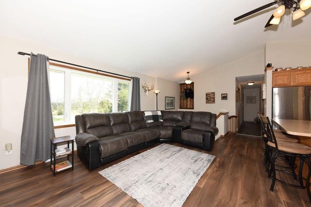 4107 Scarborough DRIVE, Richfield, WI 53076