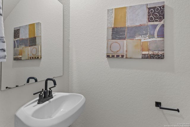 2547 Dry Moss Way, San Antonio, TX 78224