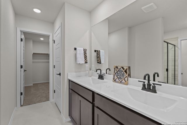 2547 Dry Moss Way, San Antonio, TX 78224