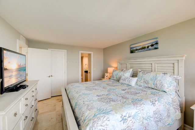 1 Las Olas Circle 1205, Fort Lauderdale, FL 33316