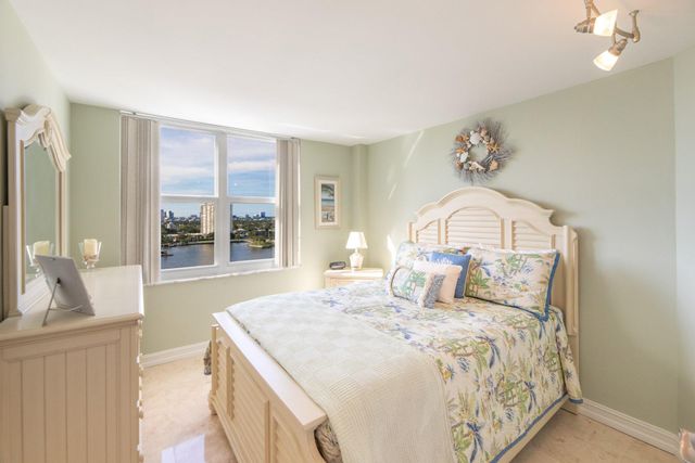 1 Las Olas Circle 1205, Fort Lauderdale, FL 33316