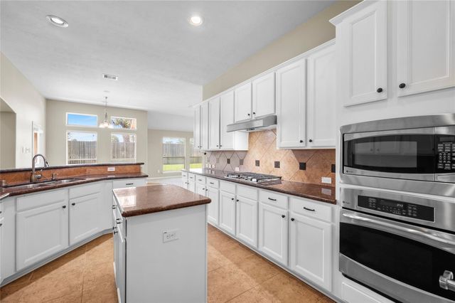 5610 Walcott Mills Drive, Spring, TX 77379