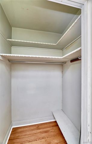 84-86 Bellerive Acres, Bellerive, MO 63121