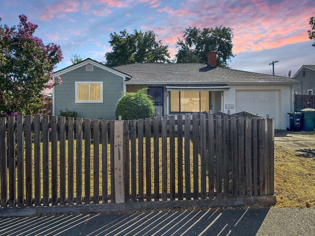 3668 lowry Dr, North Highlands, CA 95660